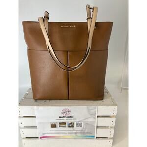 MICHAEL KORS, LARGE BROWN PEBBLED LEATHER SHOULDER BAG